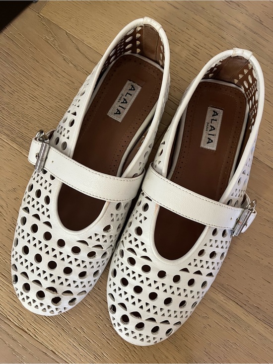 Alaia Shoes - Alaïa Vienne White Laser-Cut Leather Ballet Flats